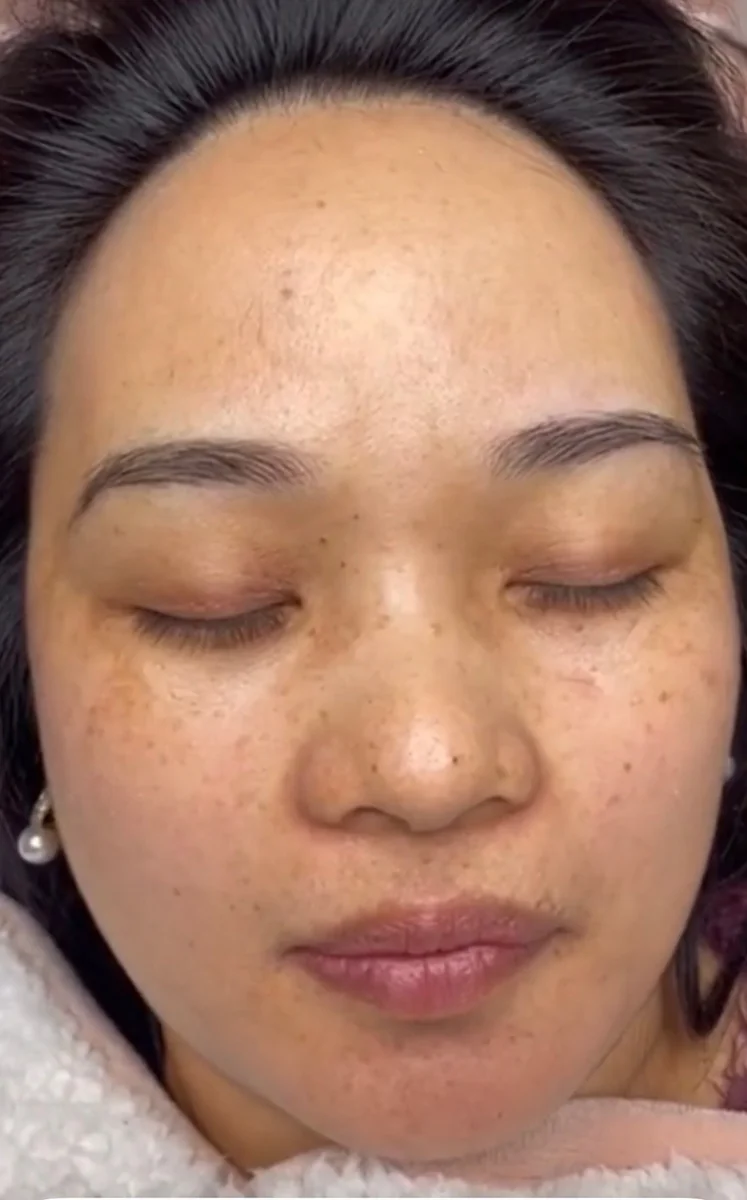Augenbrauen Permanent Make-up, Ergebnis 1 vorher im Pretty WoMen Studio Berlin Wilmersdorf